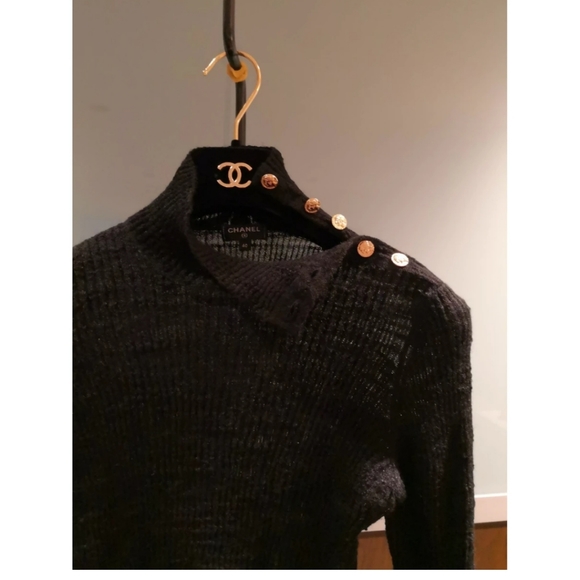 Chanel turtleneck - Picture 9 of 10